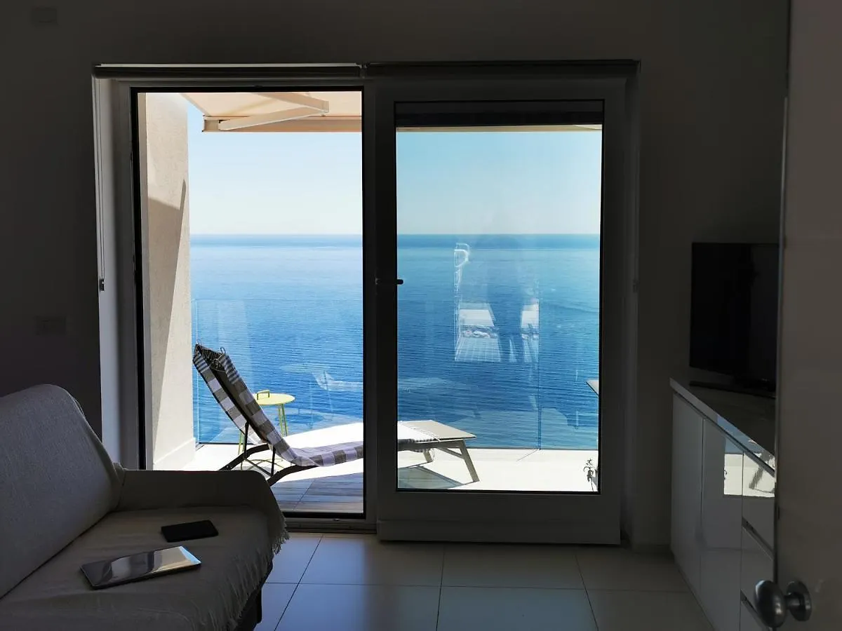 Bergeggi Tindari Sunrise Apartment
