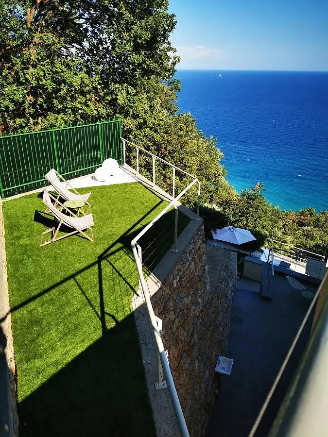 Bergeggi Tindari Sunrise Apartment Italy