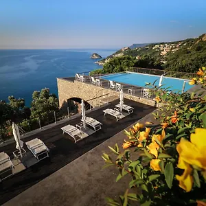 Resort Dominio Mare &, Bergeggi