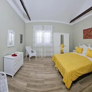 https://casa-chicha-la-condesa.in-canary-islands.com